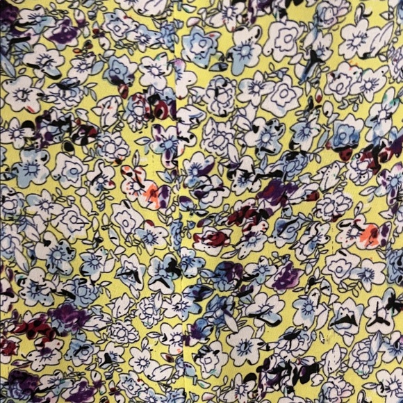 CAbi Multicolor Floral Camisole Top size L like new condition - Picture 3 of 5